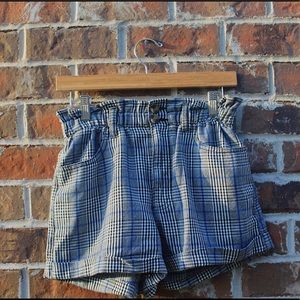 Plaid American Eagle shorts